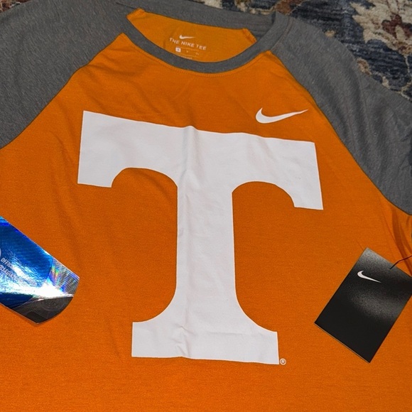 NWT Nike Tennessee Orange and Gray 3/4 Length Raglan Shirt Women’s Small - Picture 3 of 12
